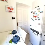 Violet Apartment, Cute Place Near Corvin Plaza, With Ac Βουδαπέστη