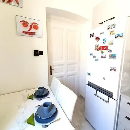 Violet Apartment, Cute Place Near Corvin Plaza, With Ac Budapešť