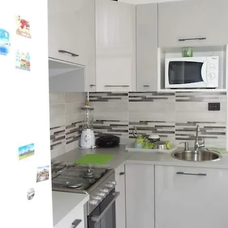 Violet Apartment, Cute Place Near Corvin Plaza Apartment Budapest