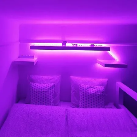 Violet Apartment, Cute Place Near Corvin Plaza, With Ac Apartmán Budapešť
